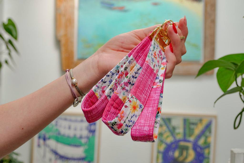 Porte-clés Patchwork Rose | 6 po × 1 po | Fait Main à Montréal