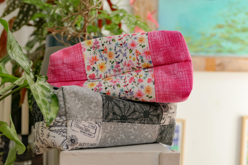 Grande pochette grise en coton matelassé – Fait main à Montréal